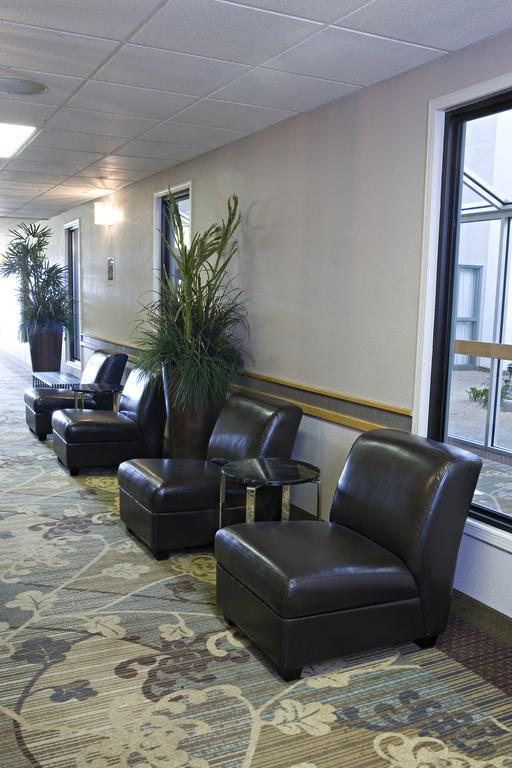 Heritage Inn Hotel & Convention Centre - Taber Extérieur photo